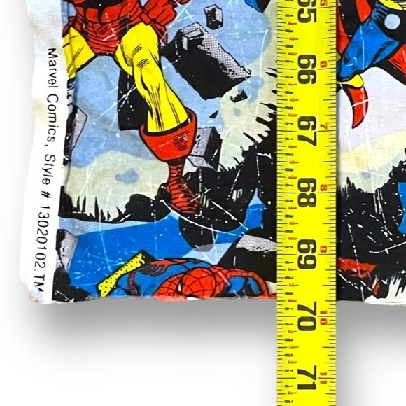 Marvel Comics by Eugene Textiles Graphic Fabric - 2012 - Picture 4 of 10